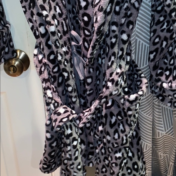 Croft and barrow Intimates Robe - Picture 3 of 4